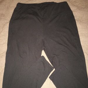 Unicorn LuLaRoe black leggings. Tall and curvy